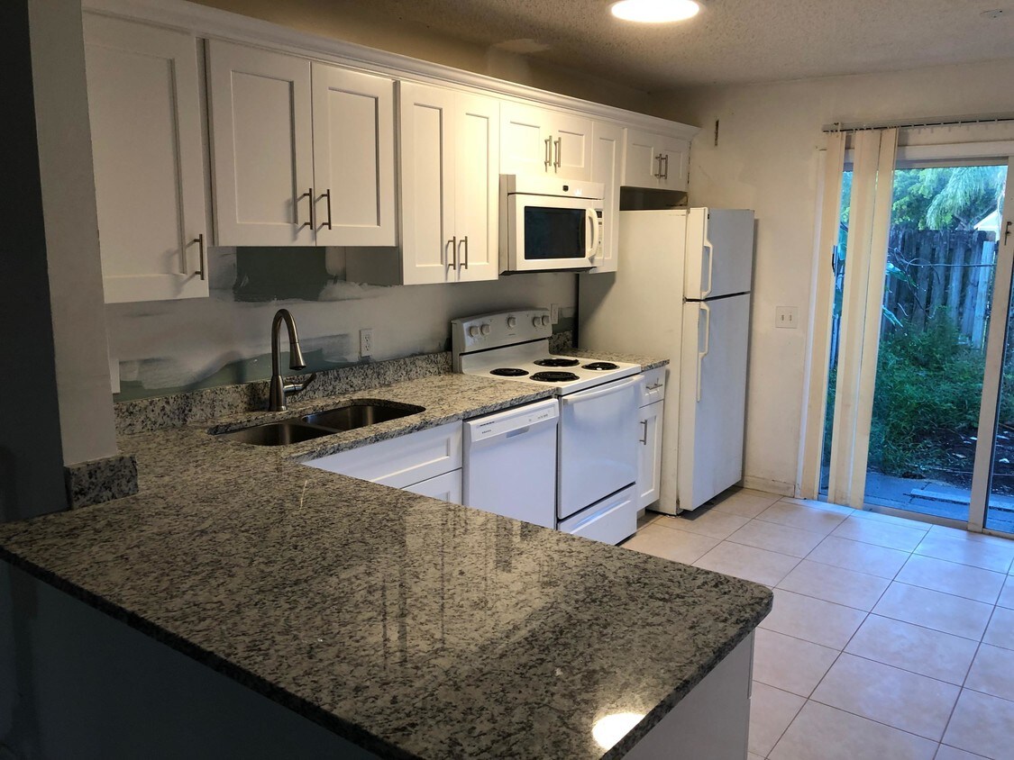 4643 Orleans Court B - 4643  Orleans Court B