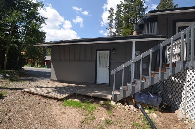 Building Photo - 1 bedroom in Warrior's Mark!