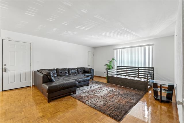 Foto del edificio - 12888 Montfort Dr