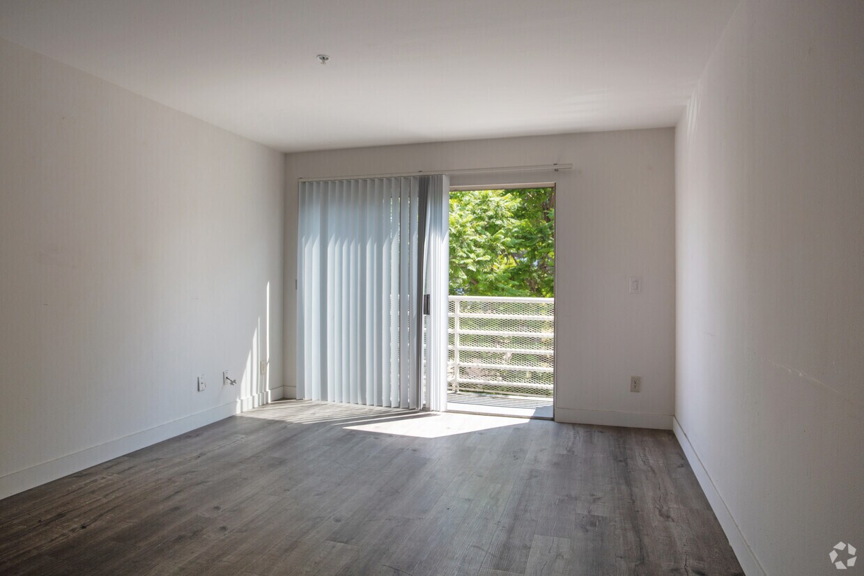 Edgemont Court Apartments Apartments in Los Angeles, CA Westside