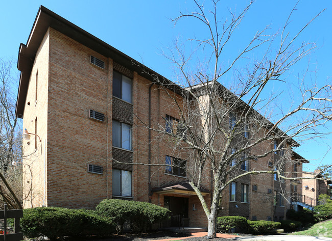 Building Photo - Robin Woods Apartments