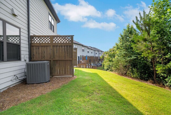 Foto del edificio - 6353 Mountain Home Way SE