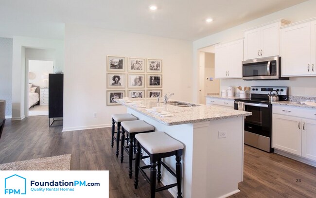 Foto del edificio - 7911 Hickory Meadow Rd