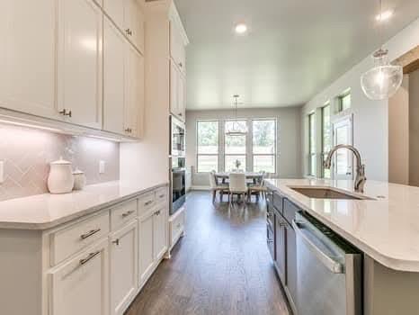 Foto del edificio - 18704 Neri Dr