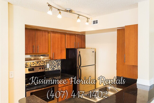 Building Photo - Beautiful two (2) bedrooms and two (2) bat...