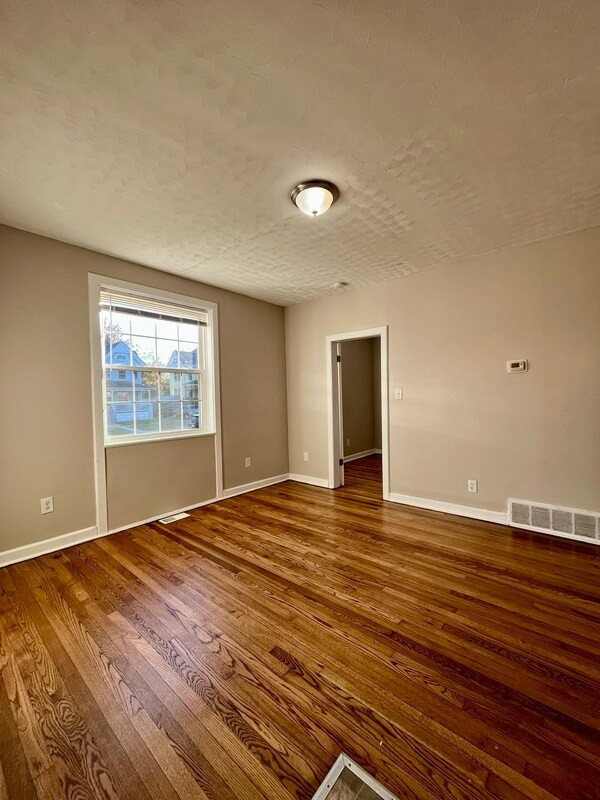 Foto del edificio - 216 Poplar St