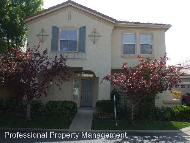 Primary Photo - 3 br, 2.5 bath House - 644 Chorley