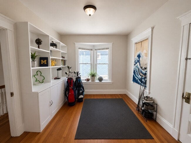 Building Photo - 62 Bromfield Rd