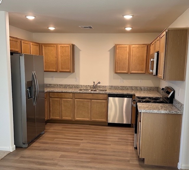 Kitchen - 1023 Helsing Rd