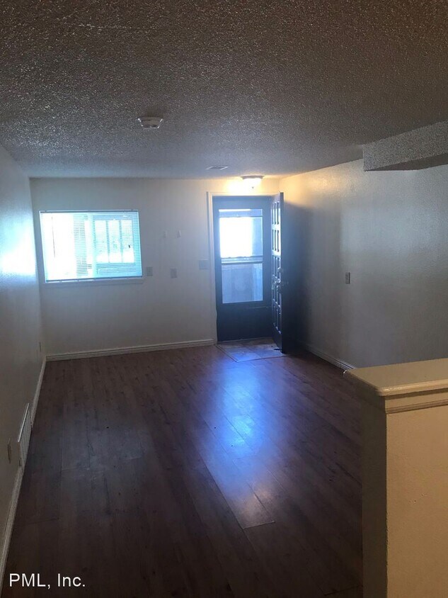 Foto principal - 218 E Longs Peak Ave