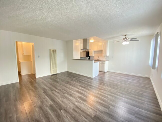 Foto del edificio - 3723 Mentone Ave