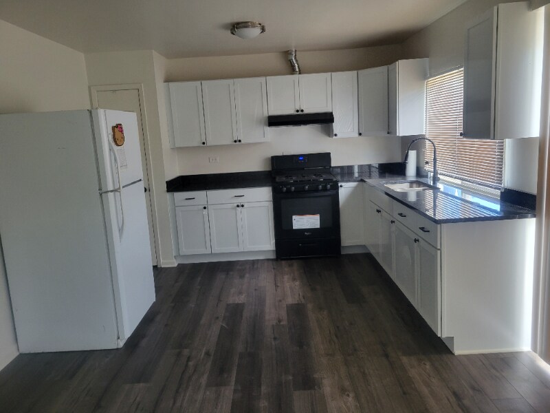 Foto del edificio - 1361 Greenbrook Ct