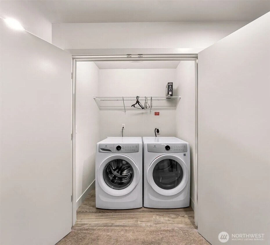 Foto principal - 17905 35th Ave SE