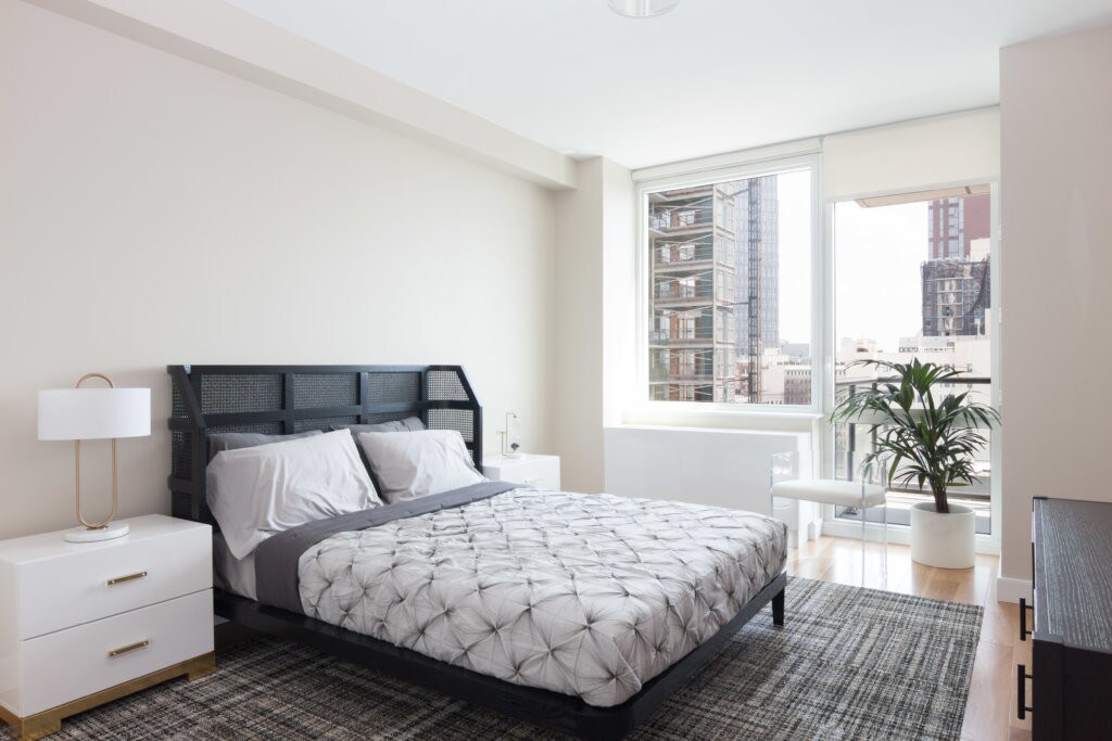 Main Bedroom - 60 Bond St