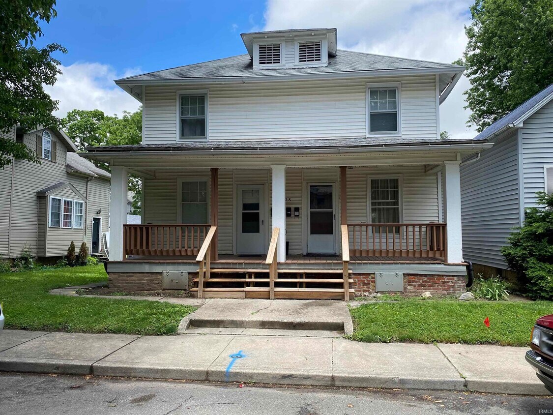 Primary Photo - 1328 Sinclair St