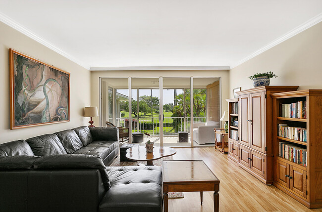Foto del edificio - 200 Little Club Rd