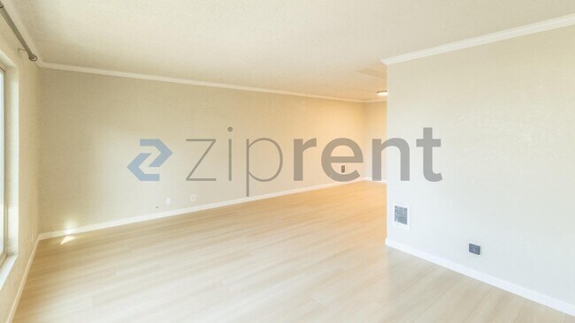 Foto del edificio - Unit 27