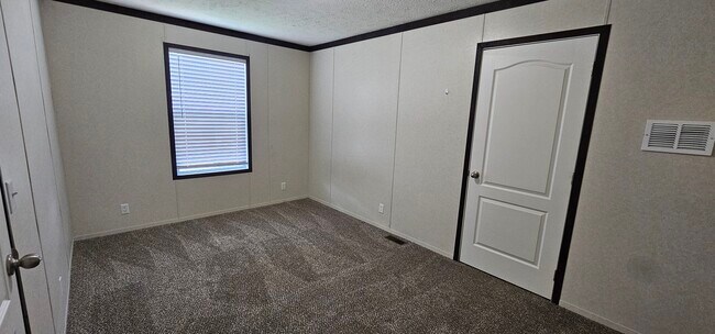 Building Photo - 179 Magnolia Pl