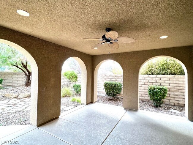 Building Photo - 12133 Vista Linda Ave