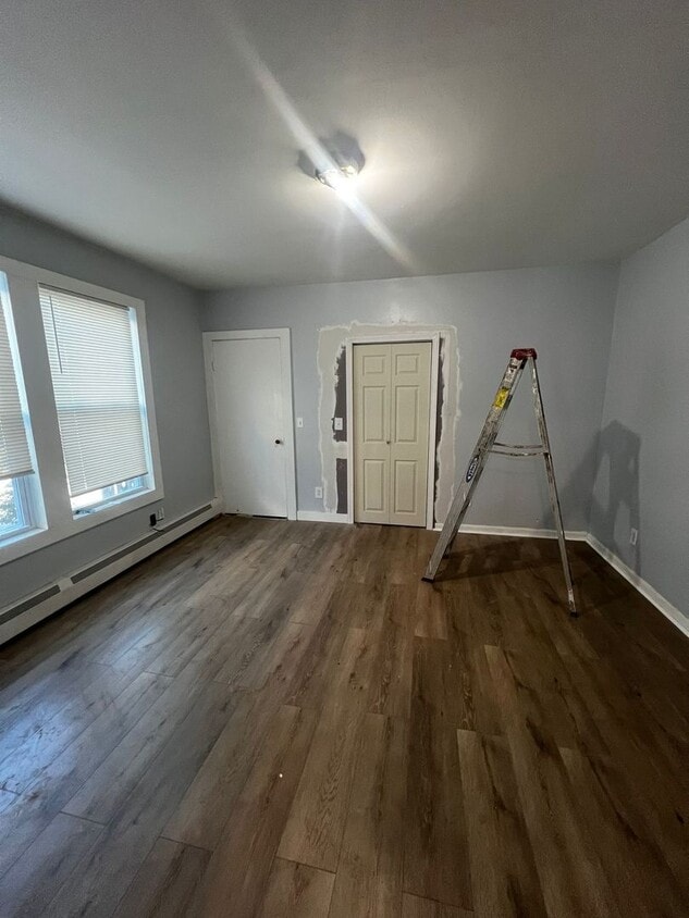 Foto del edificio - CHARLES AND HARVARD REALTY LLC