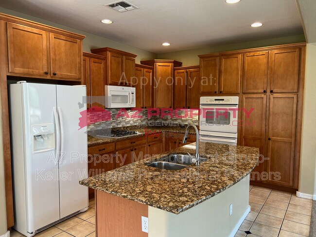 Foto del edificio - 20869 W Court St