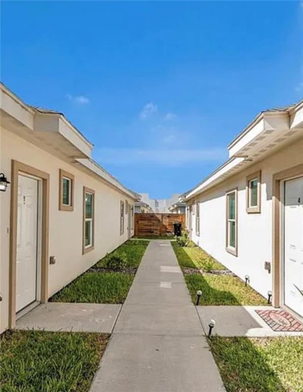 Building Photo - 13 Marcela Dr