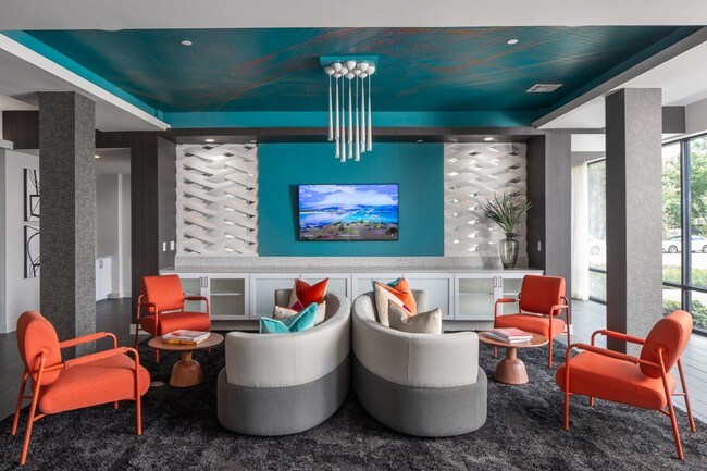Building Photo - This Swanky 2 BR Could Be Yours