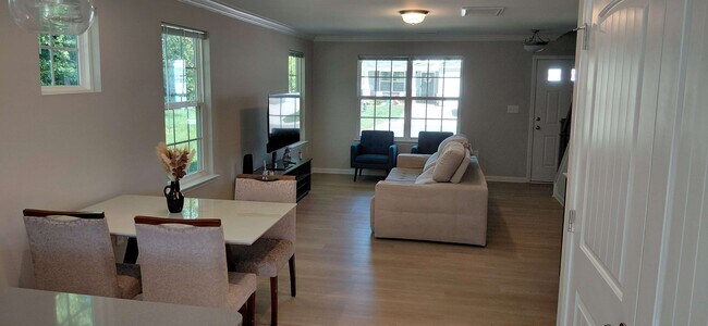 Foto del edificio - 225 Berryfield Dr