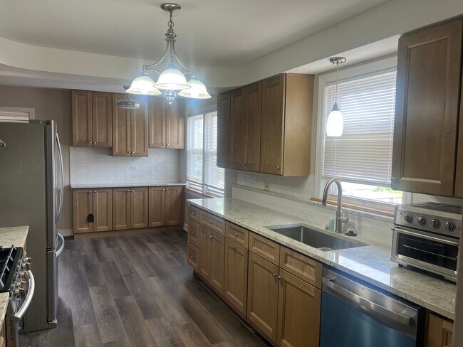 Foto del edificio - 6528 N Rockwell St