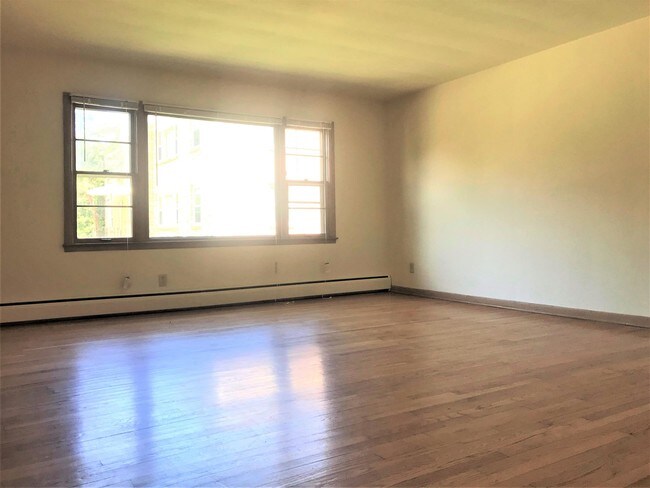 Foto del edificio - 3315 Harvey St