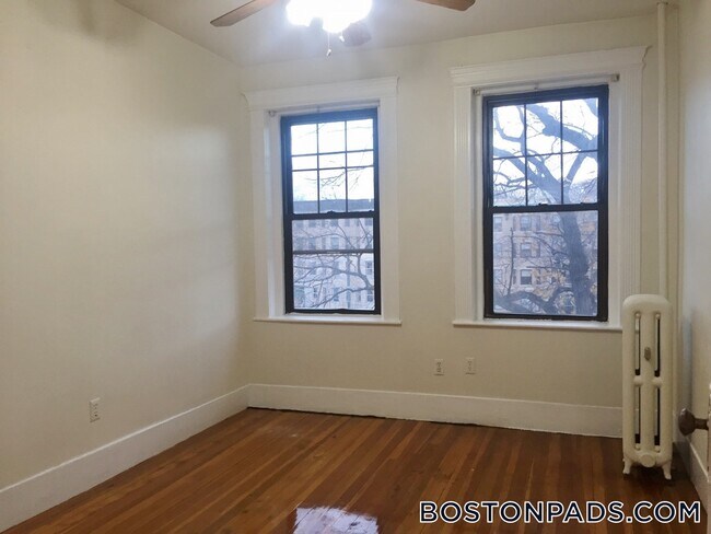 Building Photo - 1412 Commonwealth Ave