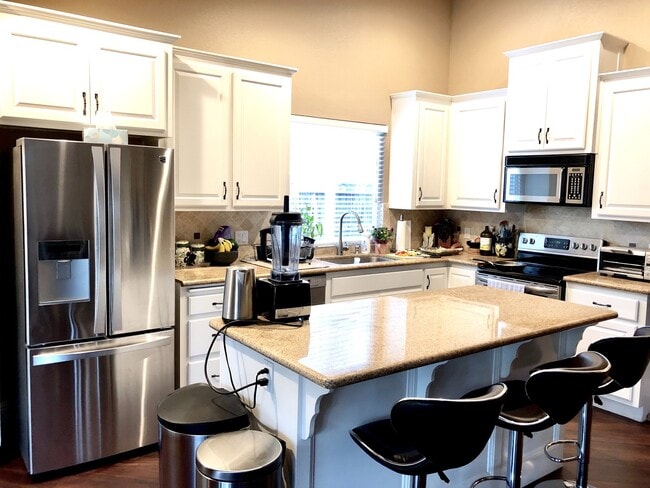 Foto del edificio - Beautiful 3 Bedroom 2 Bath Home~ Adorable!