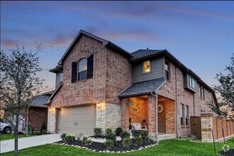 Building Photo - 32927 Silver Mdw Wy