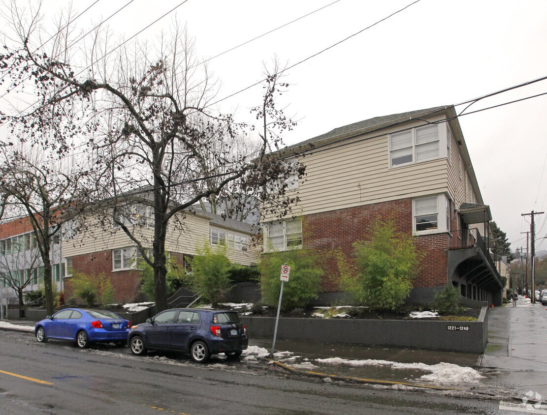Primary Photo - 1223-1247 NW 23rd Ave