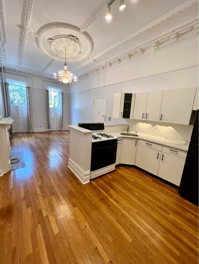 Foto del edificio - 31 Cambridge Pl