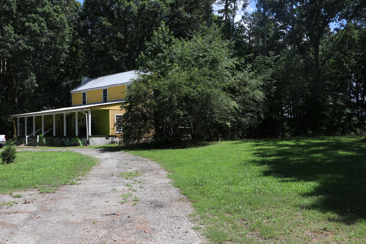 Primary Photo - 2714 Lisbon Rd