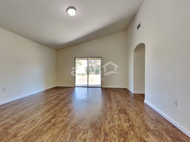 Building Photo - 3325 Bradley Creek Parkway
