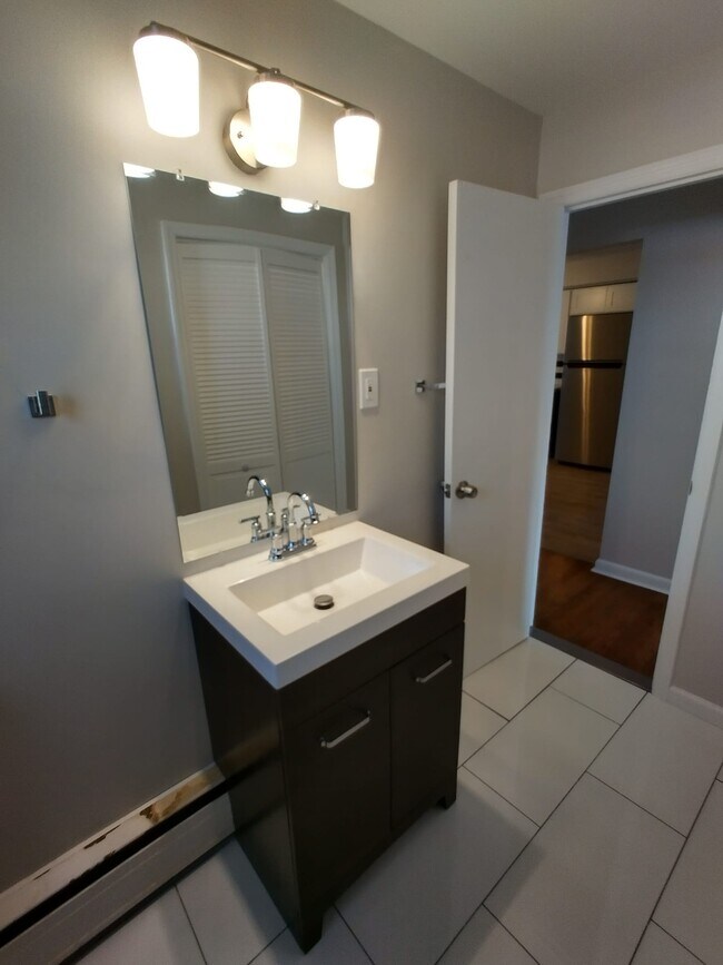 Bathroom - 53 Haines Ave