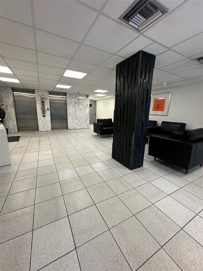 Foto del edificio - 245 18th St