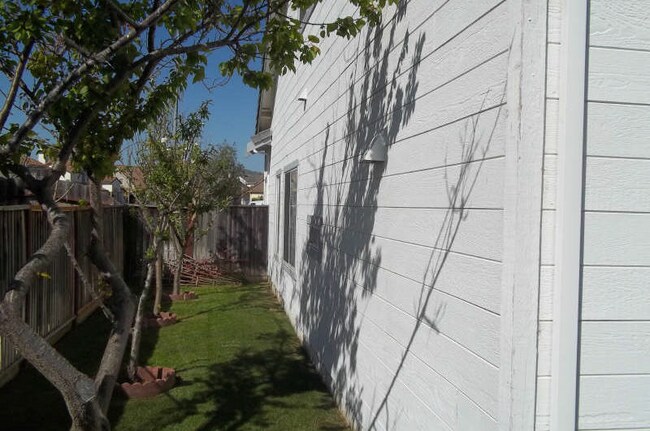 Foto del edificio - 1185 Wellington Ct