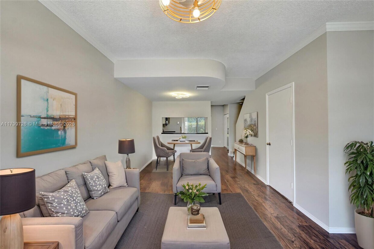 Foto principal - 29 Fleming Ct