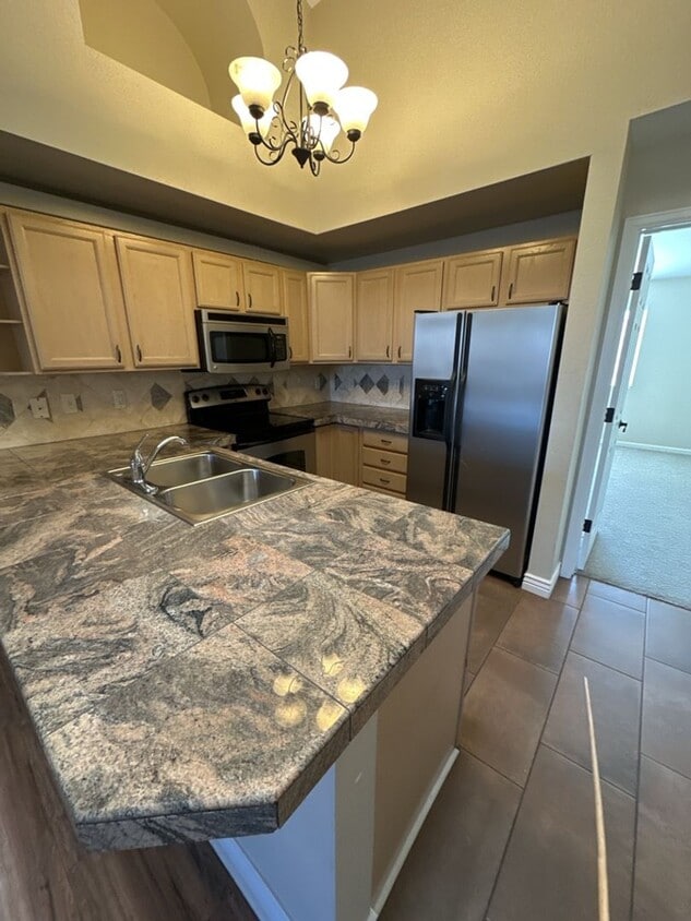 Photo - 2800 W. Centennial Drive