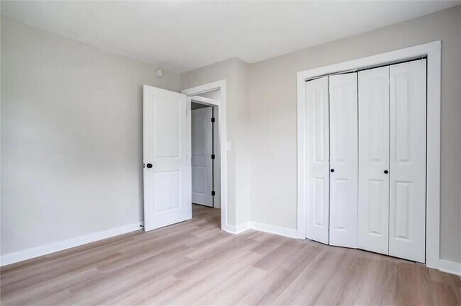 Foto del edificio - 1429 S Willow St
