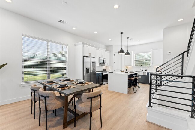 Foto del edificio - 7807 A Amelia Rd
