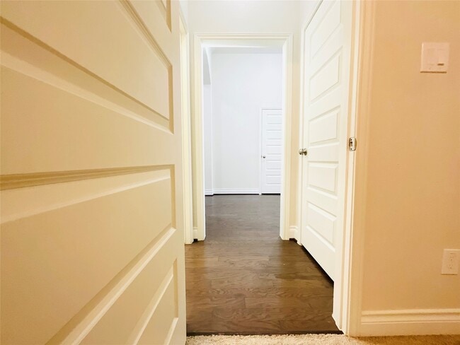 Building Photo - 2507 Elmwood Trl