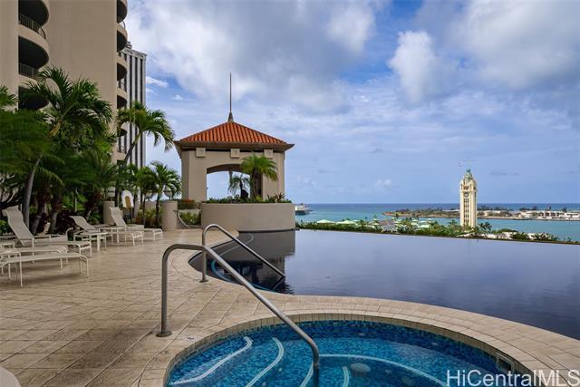 Building Photo - 66 Queen St