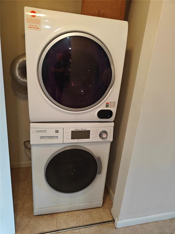 Foto del edificio - 8770 Royal Palm Blvd