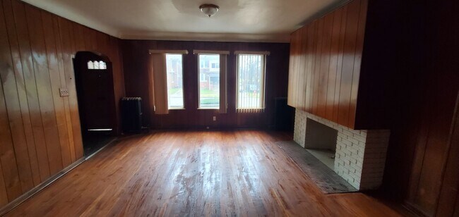 Foto del edificio - 2979 Tuxedo St