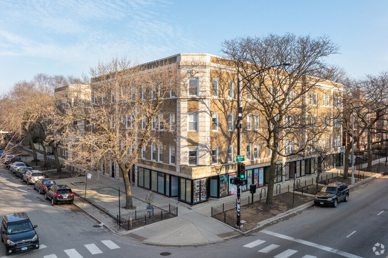 Foto principal - 1145 W Lunt Ave