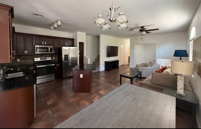 Foto del edificio - 280 S Evergreen Rd